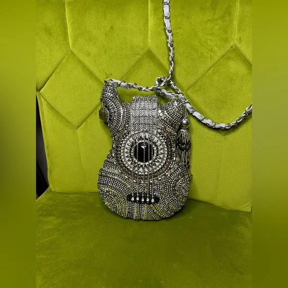 Mary Frances SIGNED guitar handbag. - Picture 3 of 7